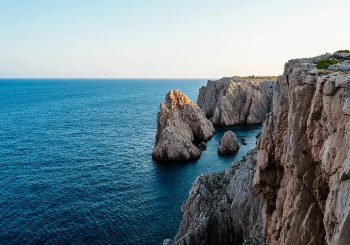 Sobering reminder: The dramatic sea cliffs of Porto Cristo, Mallorca, site of Damian Cook's tragic DWS accident.