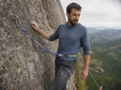PAS vs Daisy Chain One Fails at 2kN Here’s Which Climber clipped into a bolted anchor with a Metolius PAS personal anchor system on granite